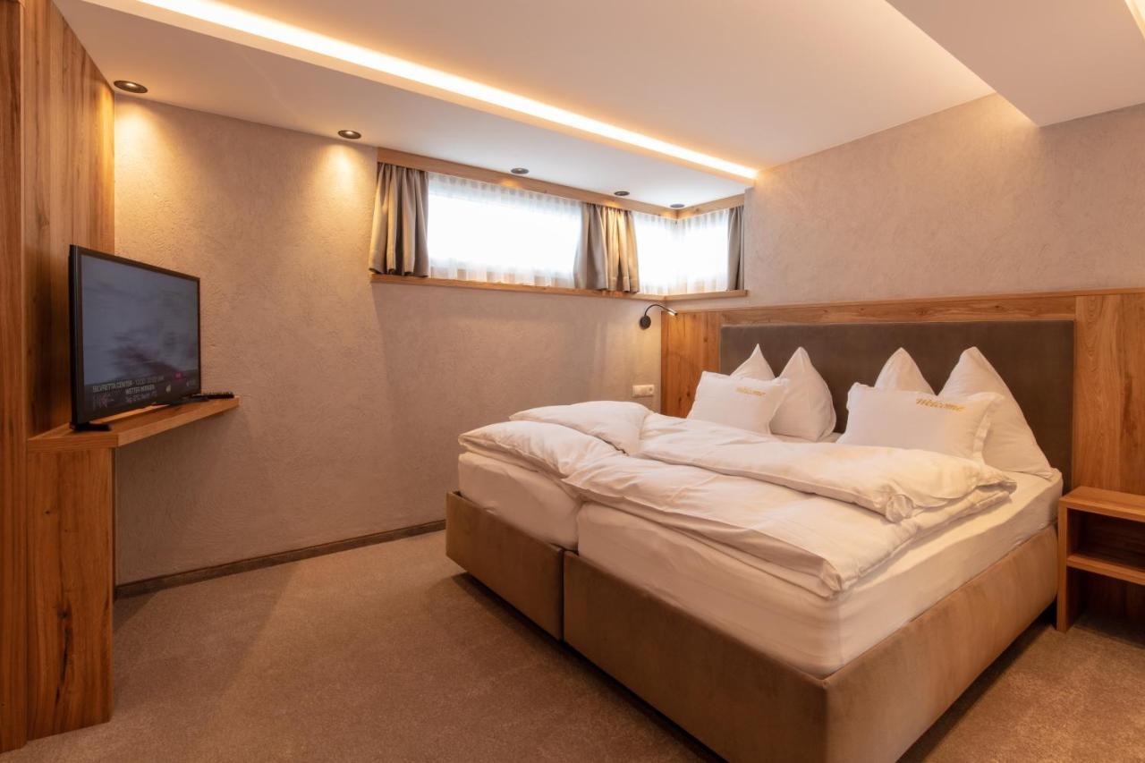 Hotel Neder Ишгль Экстерьер фото
